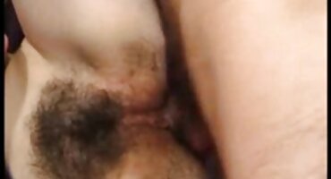 sex vn lén lút Ngồi xổm trên vòi nước béo của phim xes khong che hàng xóm bên hồ bơi.